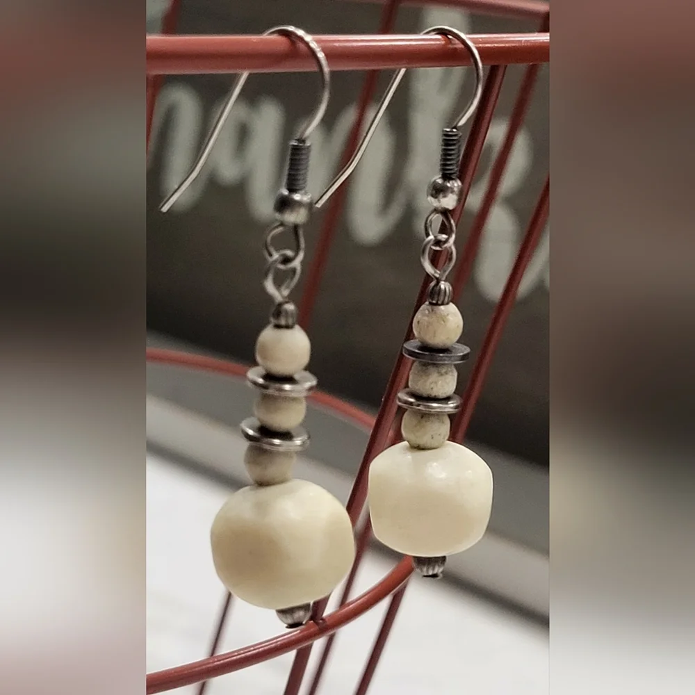 Bohemian style dangle/drop earrings - Picture 5 of 11